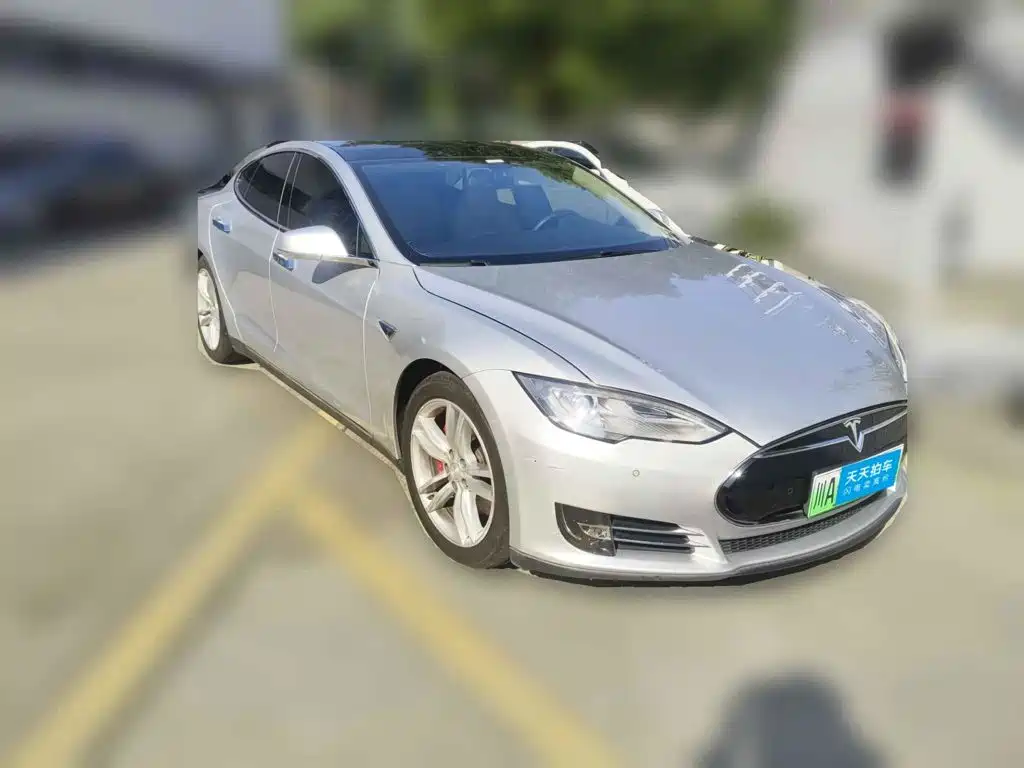 Фото 3 - Tesla Model S