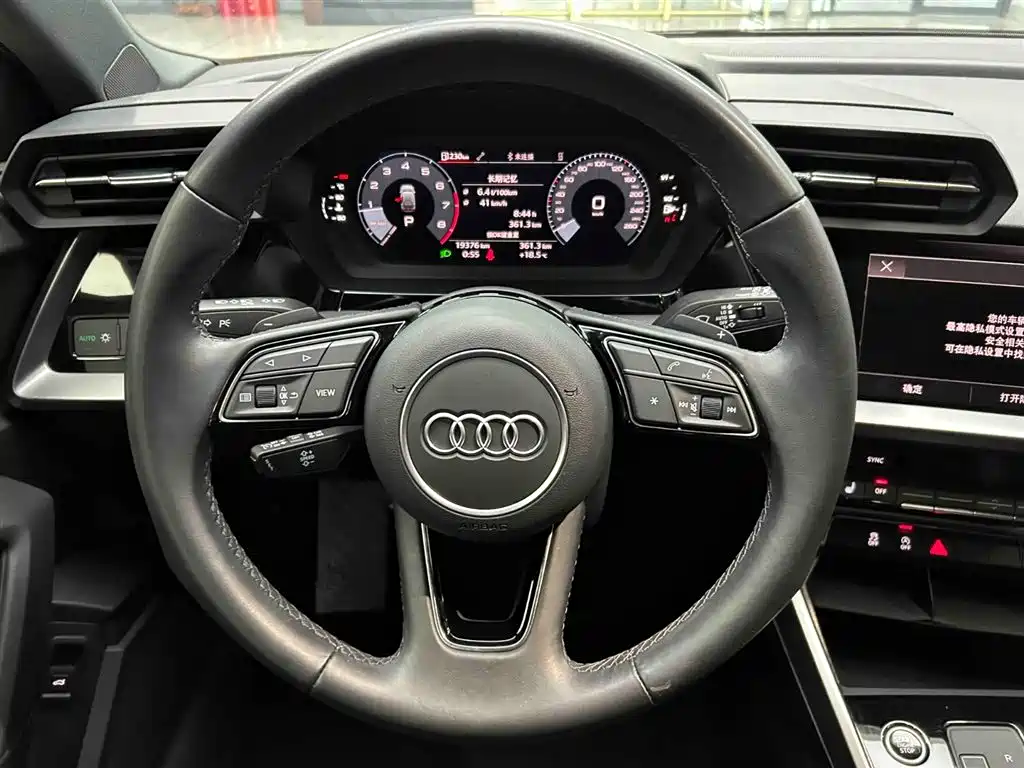 Audi A3 2023 Sportback 35 TFSI Progressive Sport фото 3