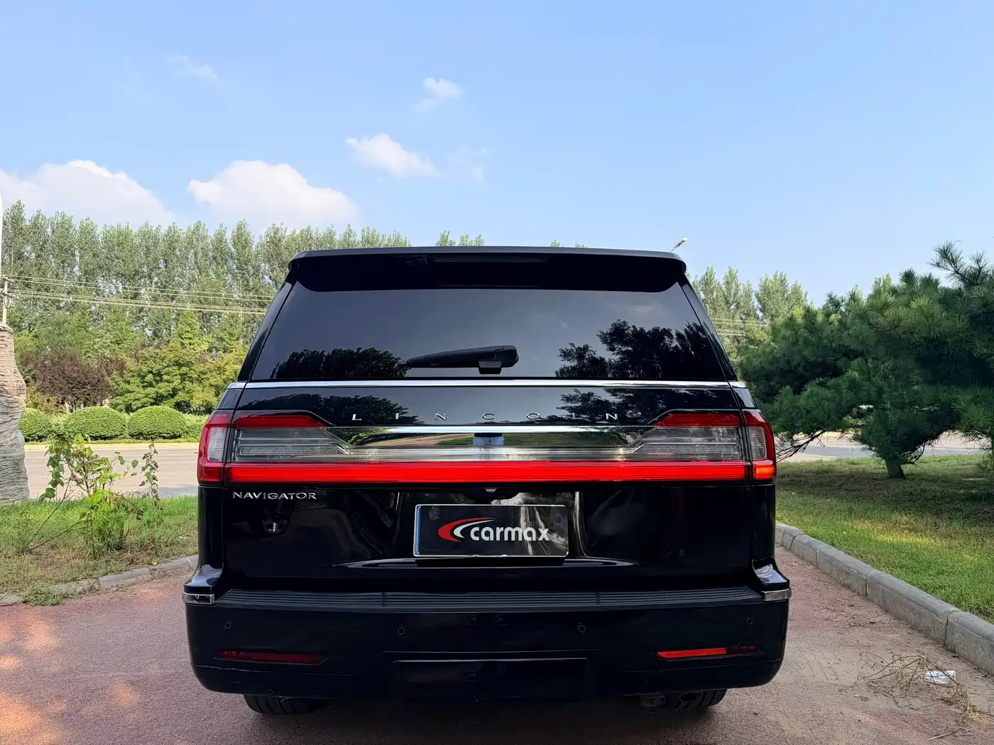 Фото 5 - Lincoln Navigator