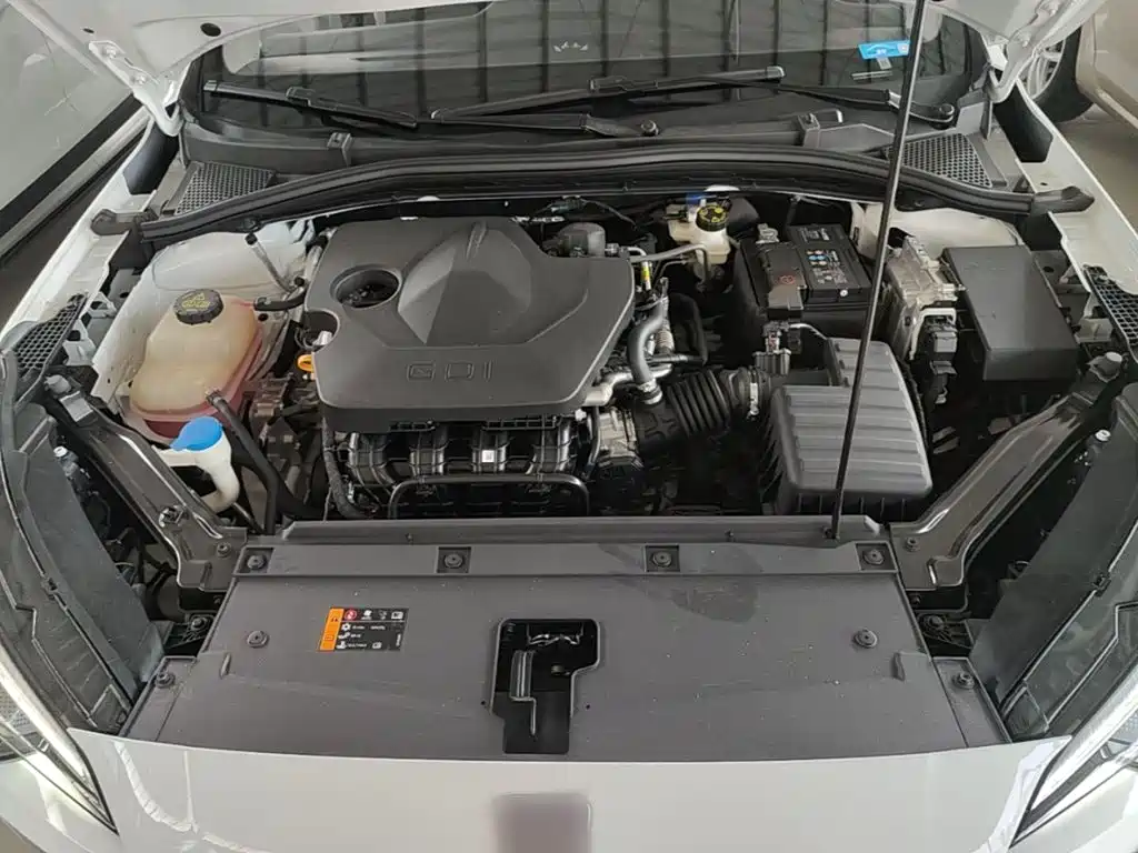 Фото 20 - Roewe i5