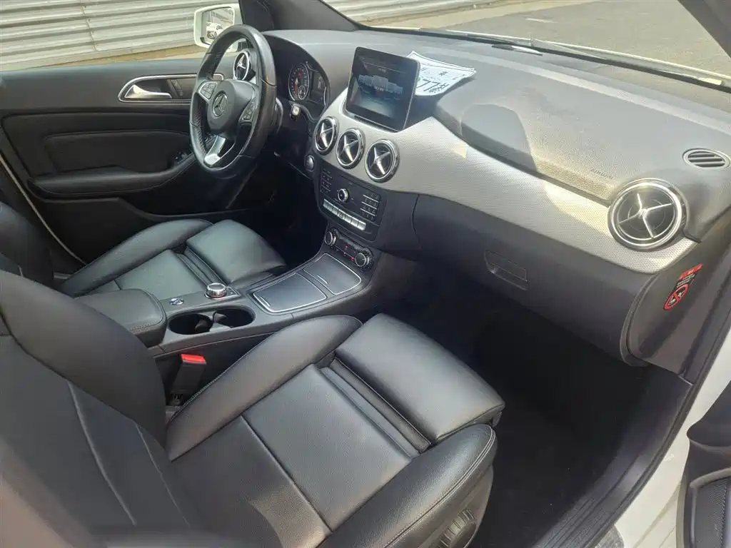 Mercedes-Benz B-Class 2019 B 200 Dynamic фото 9