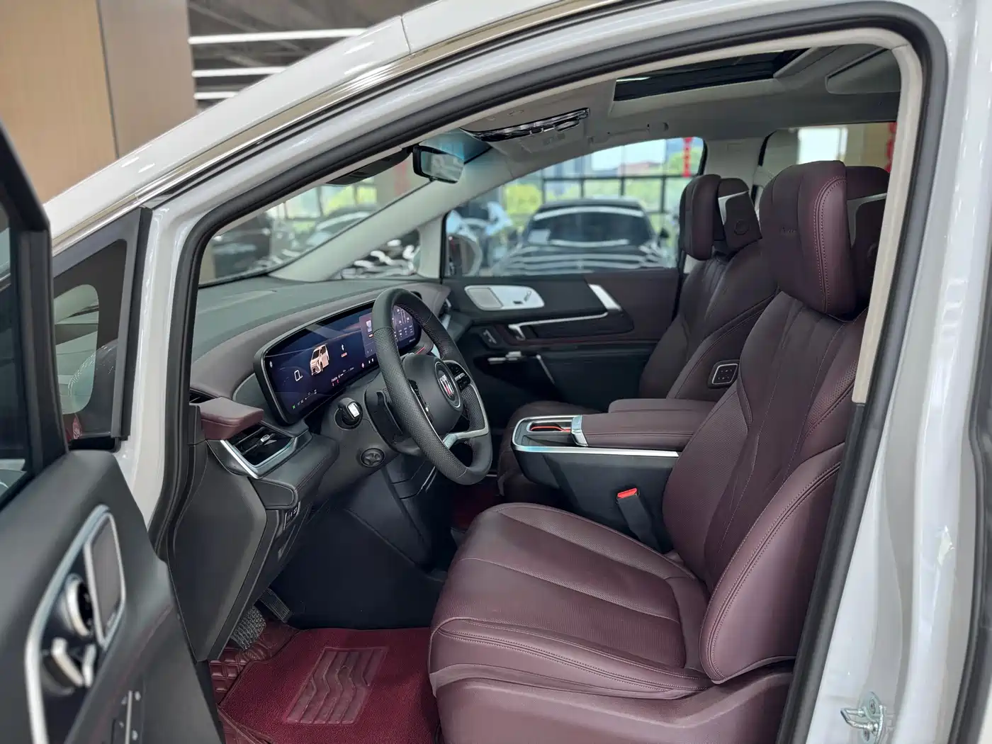 Buick Century 2025 2.0T 7-Seater World Edition фото 6