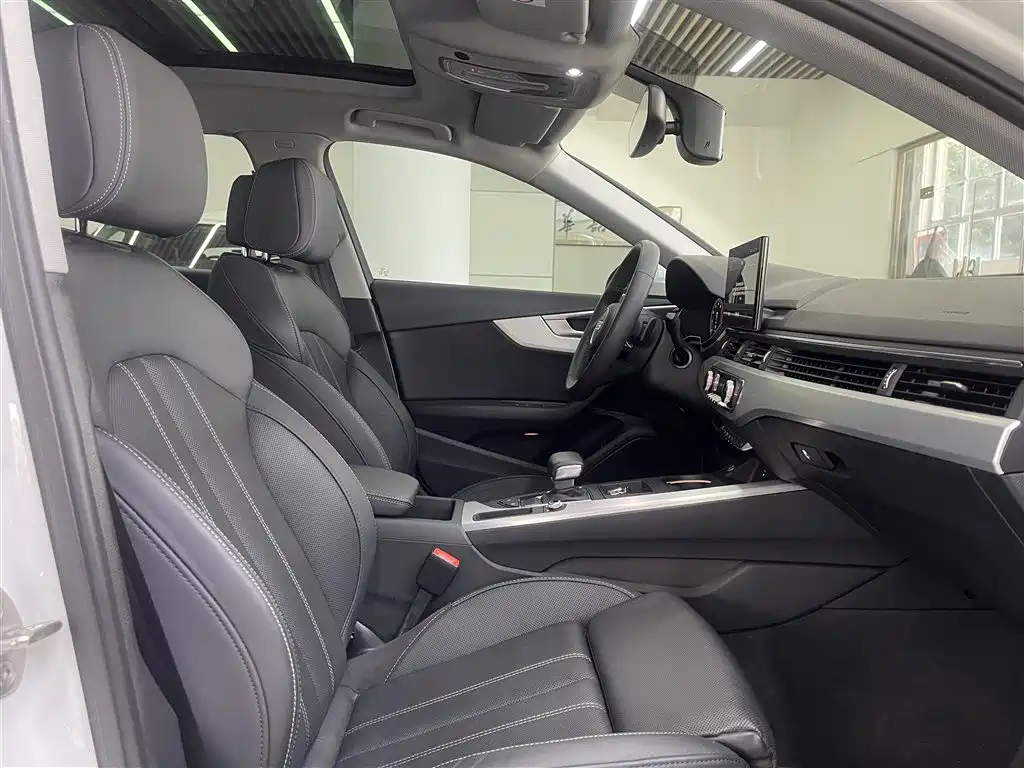 Audi A4L 2020 40 TFSI Luxury Dynamic фото 11
