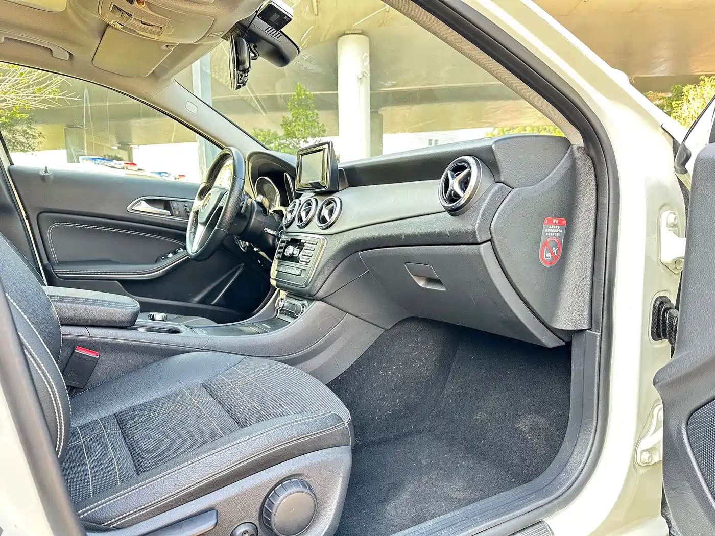 Mercedes-Benz GLA (Import) 2015 GLA 200 фото 6