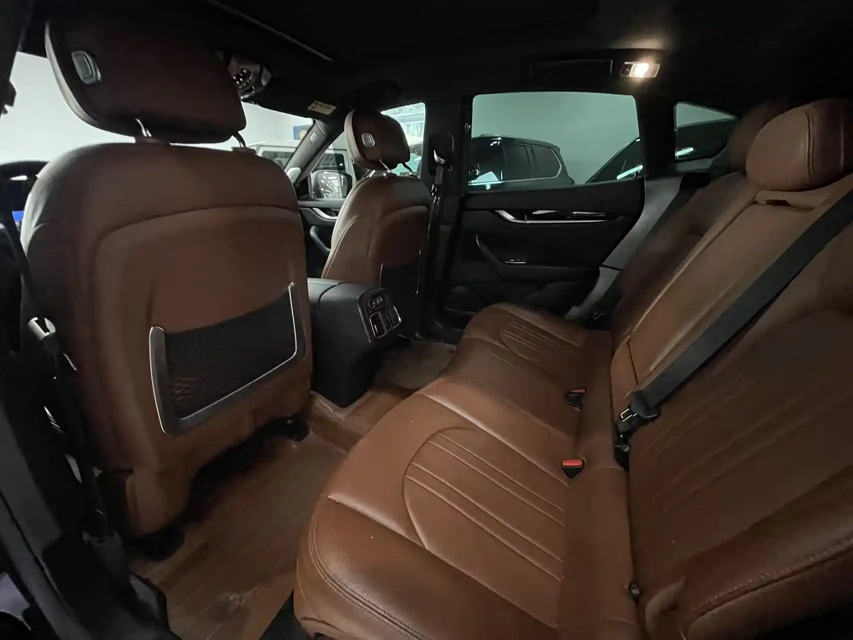 Photo 12 - Maserati Levante