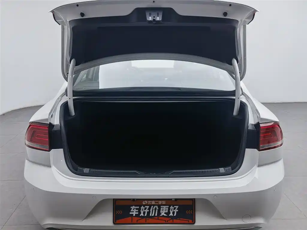Volkswagen Lamando 2018 280TSI DSG Comfort Edition фото 16