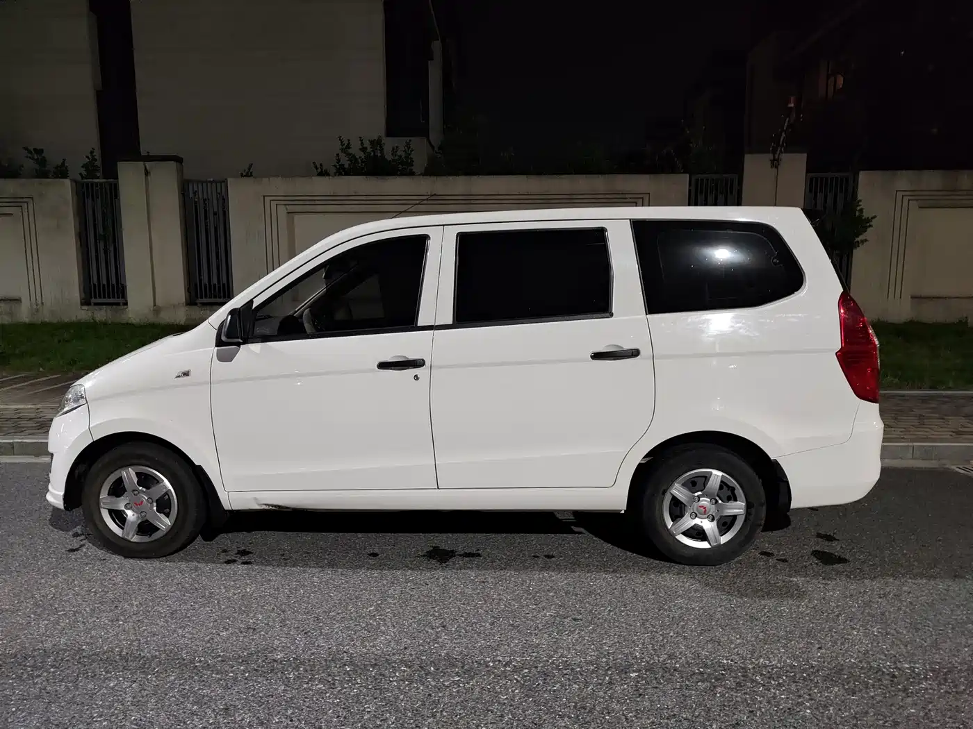 Wuling Motors Wuling Hongguang 2023 2021 1.5L S Basic LAR
