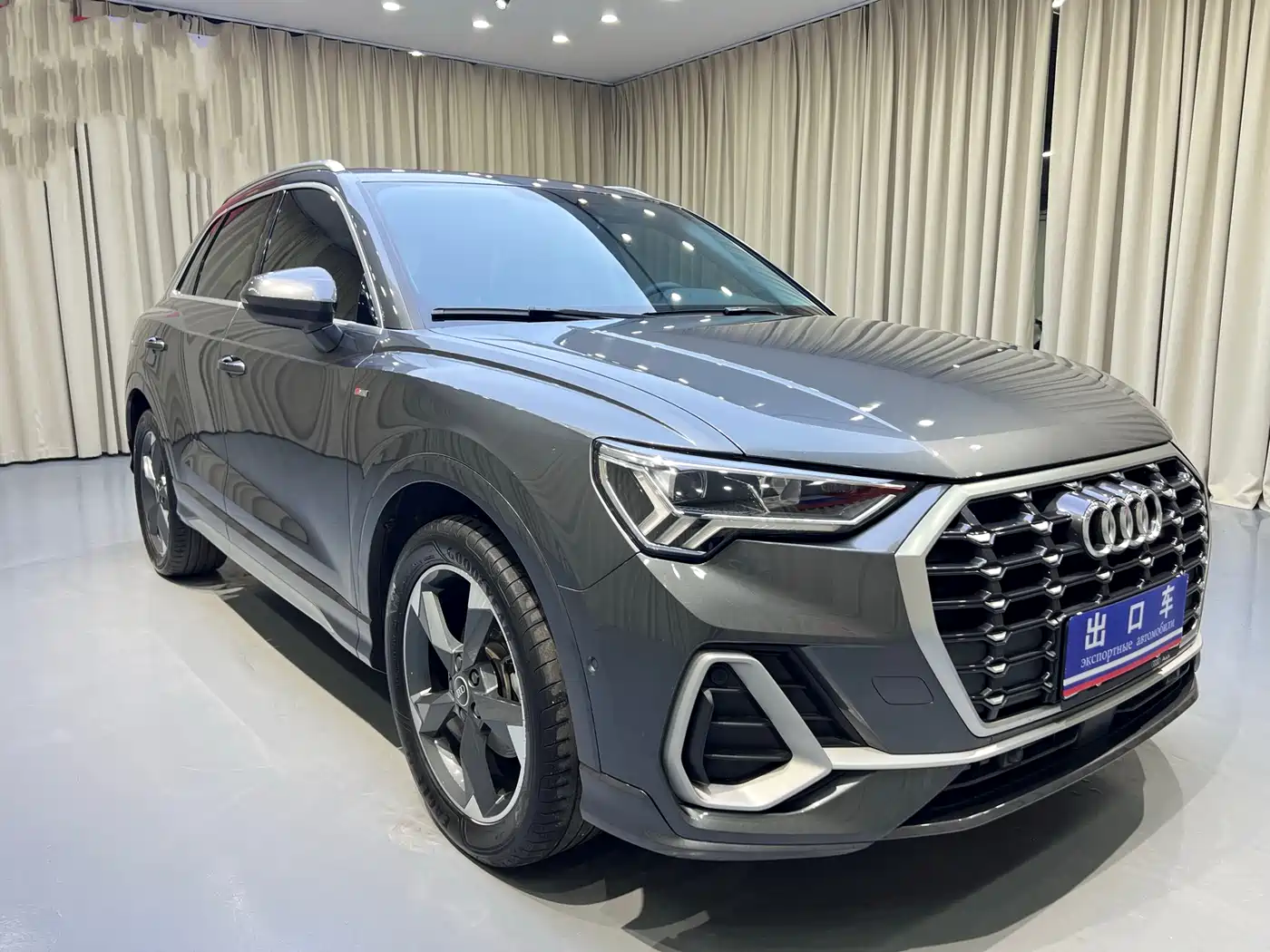 Audi Q3 2022 35 TFSI Fashion Dynamic фото 3