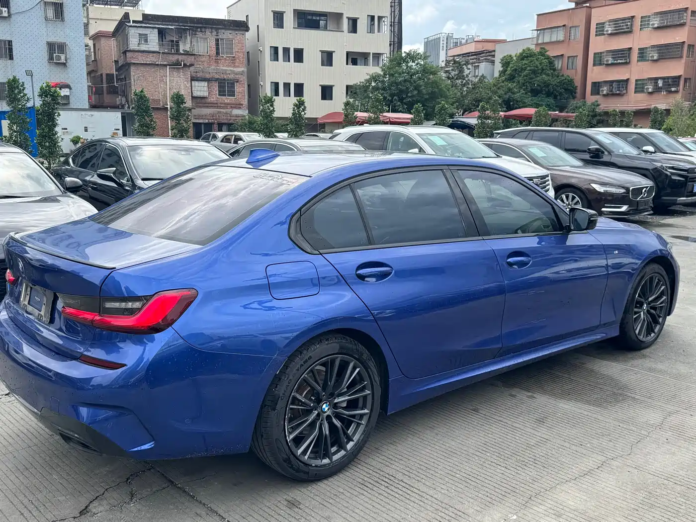 BMW 3 Series 2020 325Li M Sport Black Night Package фото 4