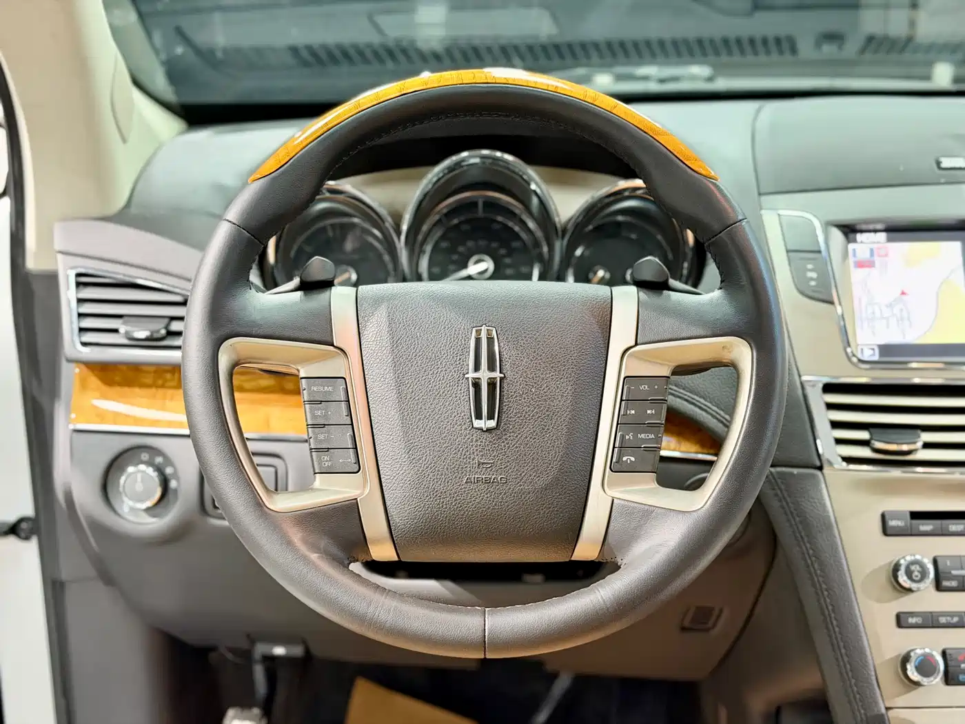 Lincoln MKT 2011 2010 Model 3.5T EcoBoost AWD