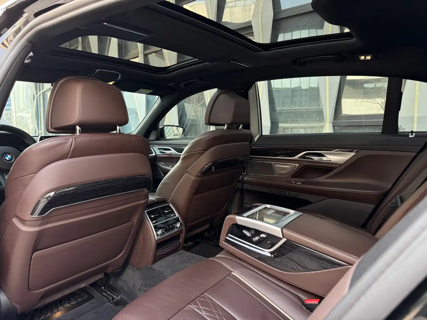 BMW 7 Series 2021 Model 730Li M Sport Package фото 17