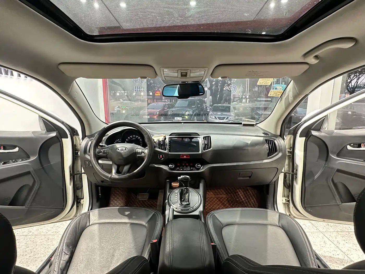Kia Sportage 2011 2.0L Automatic 2WD GLS фото 11