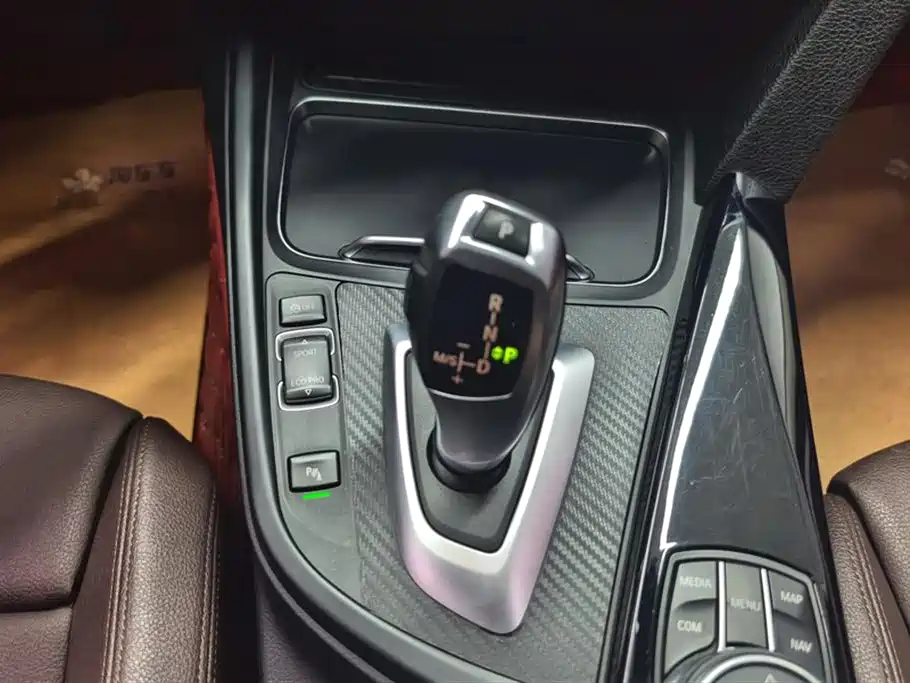 BMW 3 Series 2019 320Li Fashion Type фото 16