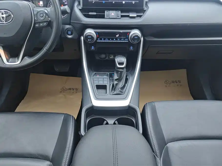 Toyota Wildlander 2022 2.0L CVT AWD Luxury Edition фото 16