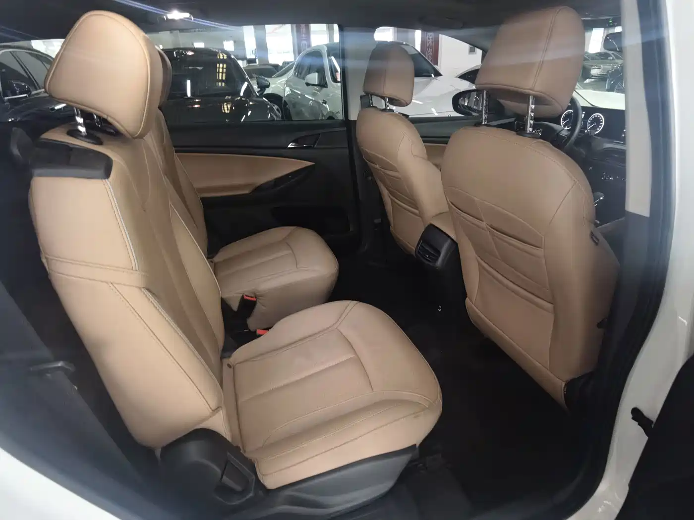 Buick GL6 2022 2021 323T Mild Hybrid Connected Luxury