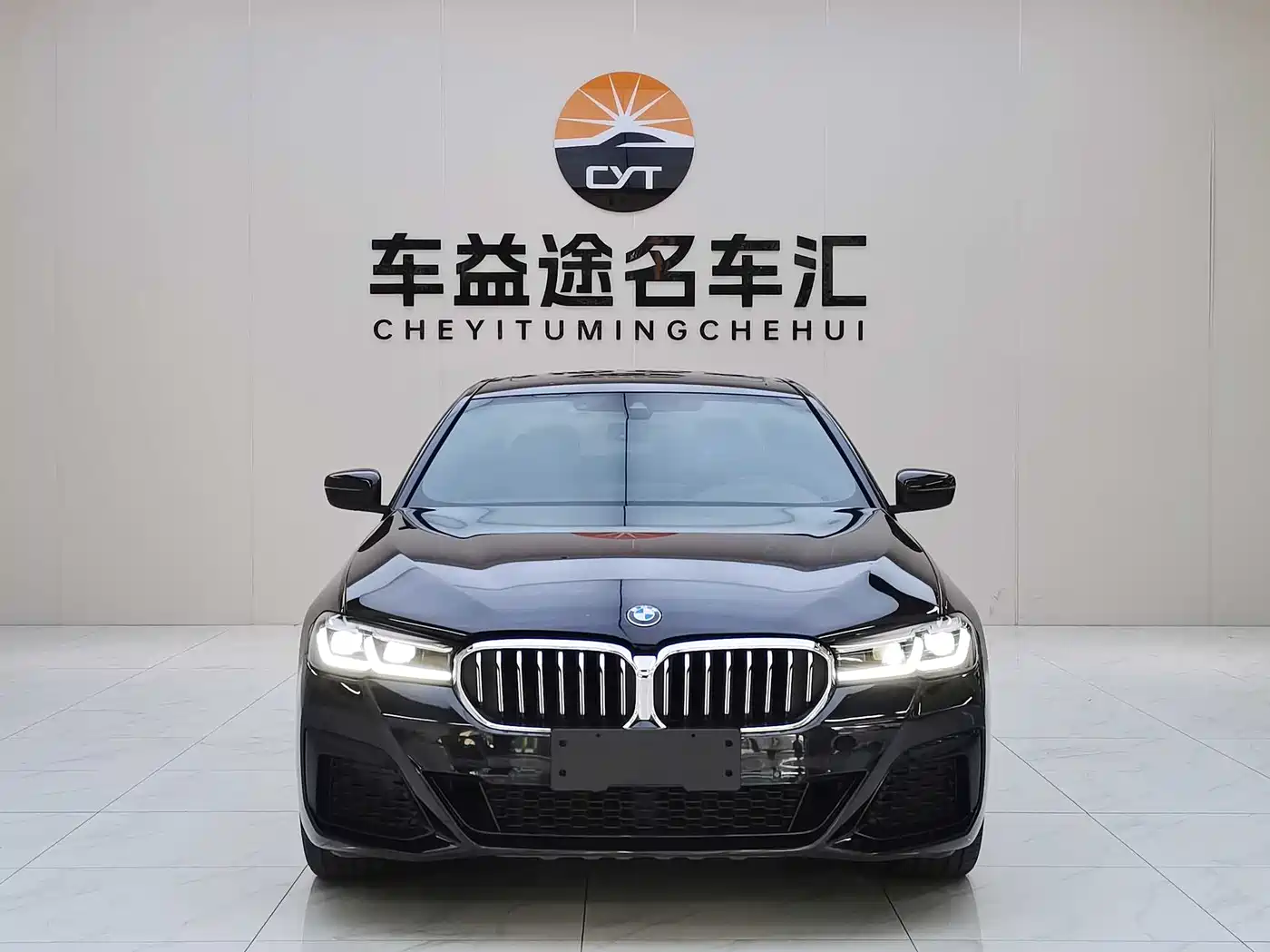 BMW 5 Series 2021 Facelift 530Li Leading M Sport Package фото 2