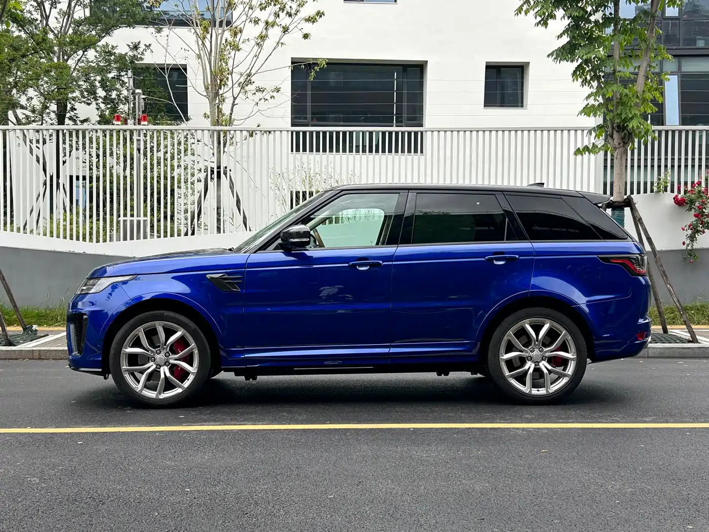 Land Rover Range Rover Sport 2020 5.0 SC V8 SVR фото 2