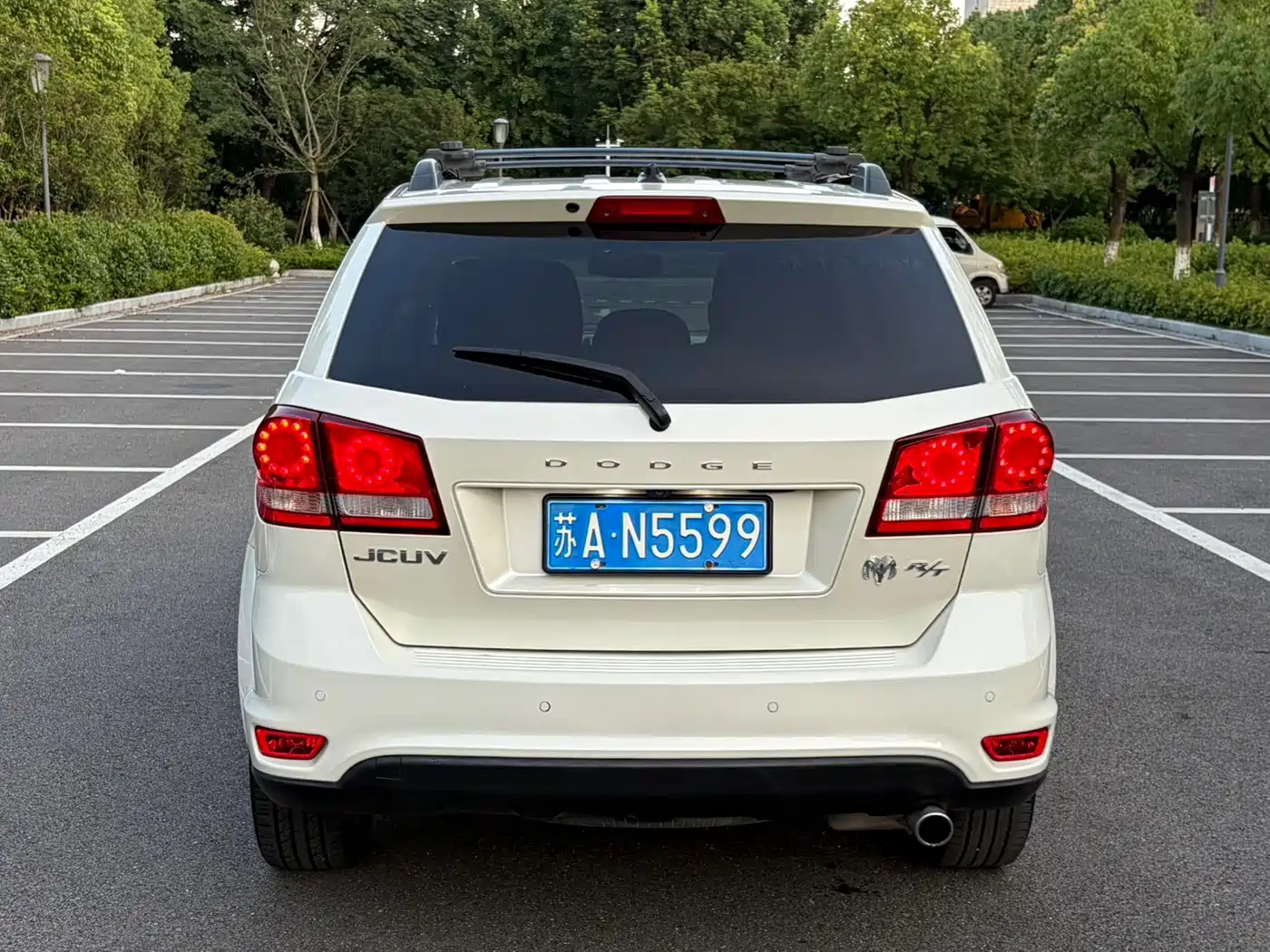 Dodge Journey 2016 2013 Model 2.4L 2WD Premium Edition