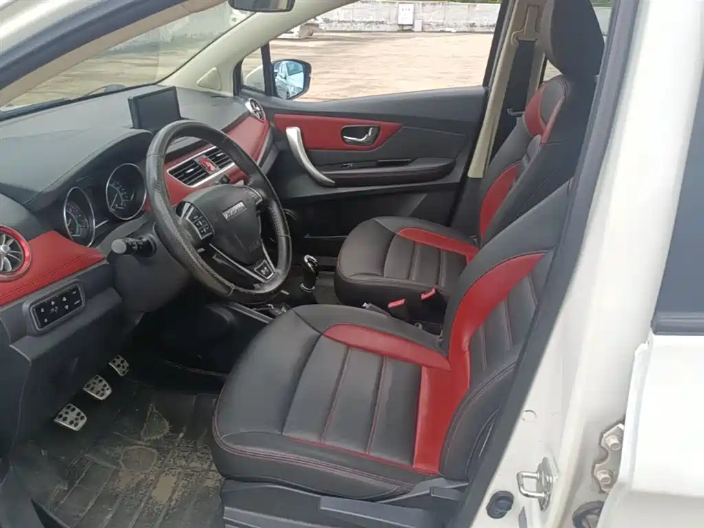 Haval H1 2016 Blue Label 1.5L Manual Luxury фото 15