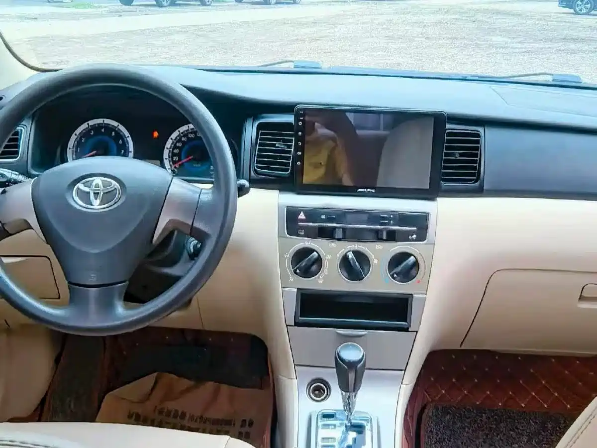 Toyota Corolla 2013 1.6L Automatic Excellence Edition фото 9