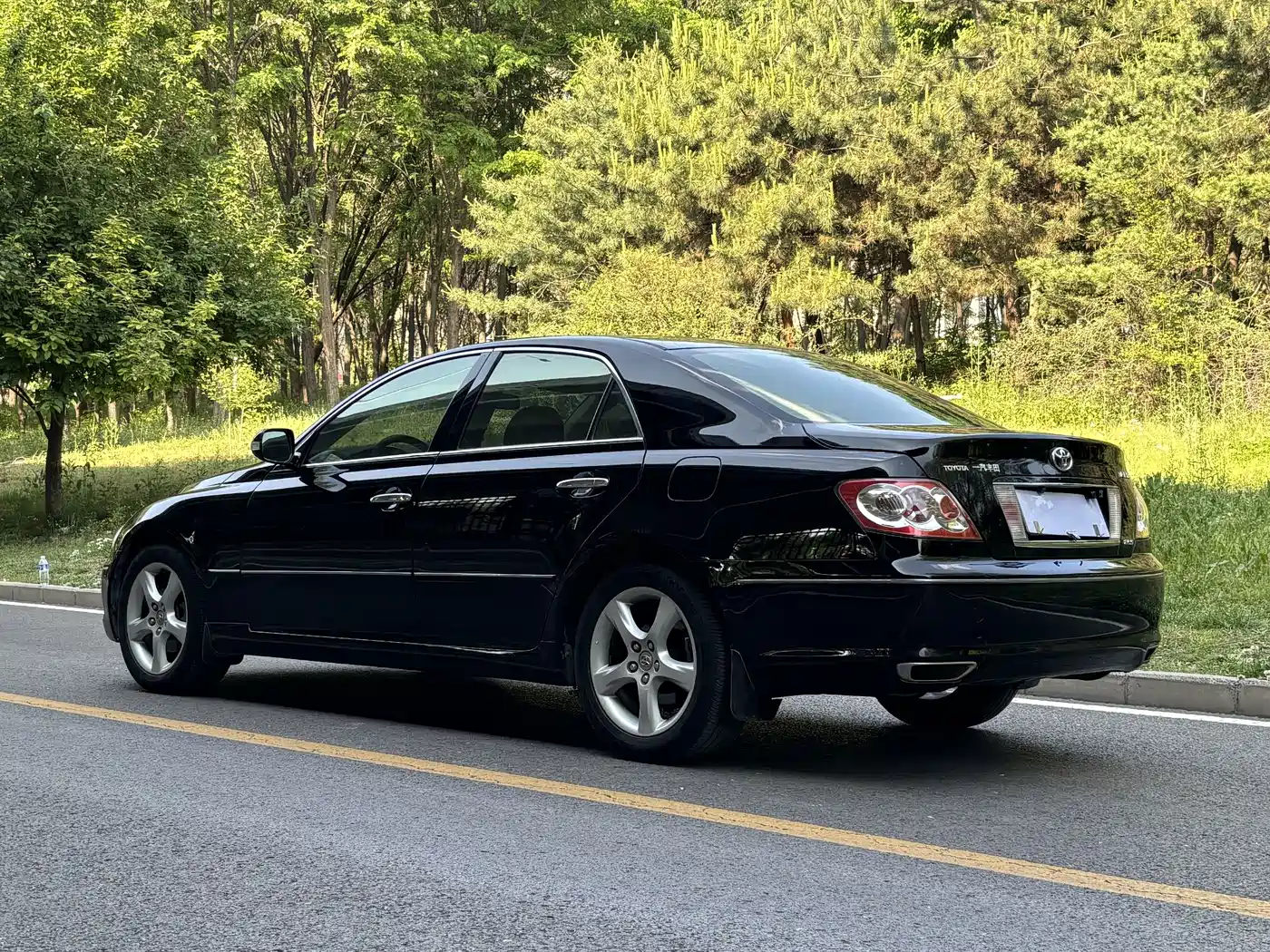 Toyota Reiz 2010 2.5V Style Elite Edition фото 4