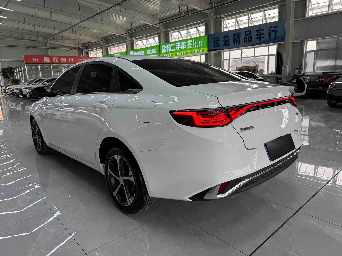 Geely Emgrand L 2022 2022 1.4T CVT Prestige Type
