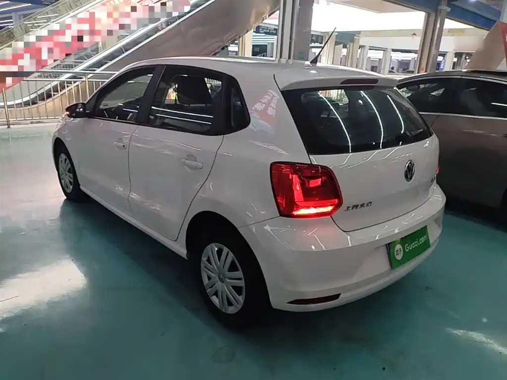 Volkswagen Polo 2016 1.4L Automatic Trend фото 5