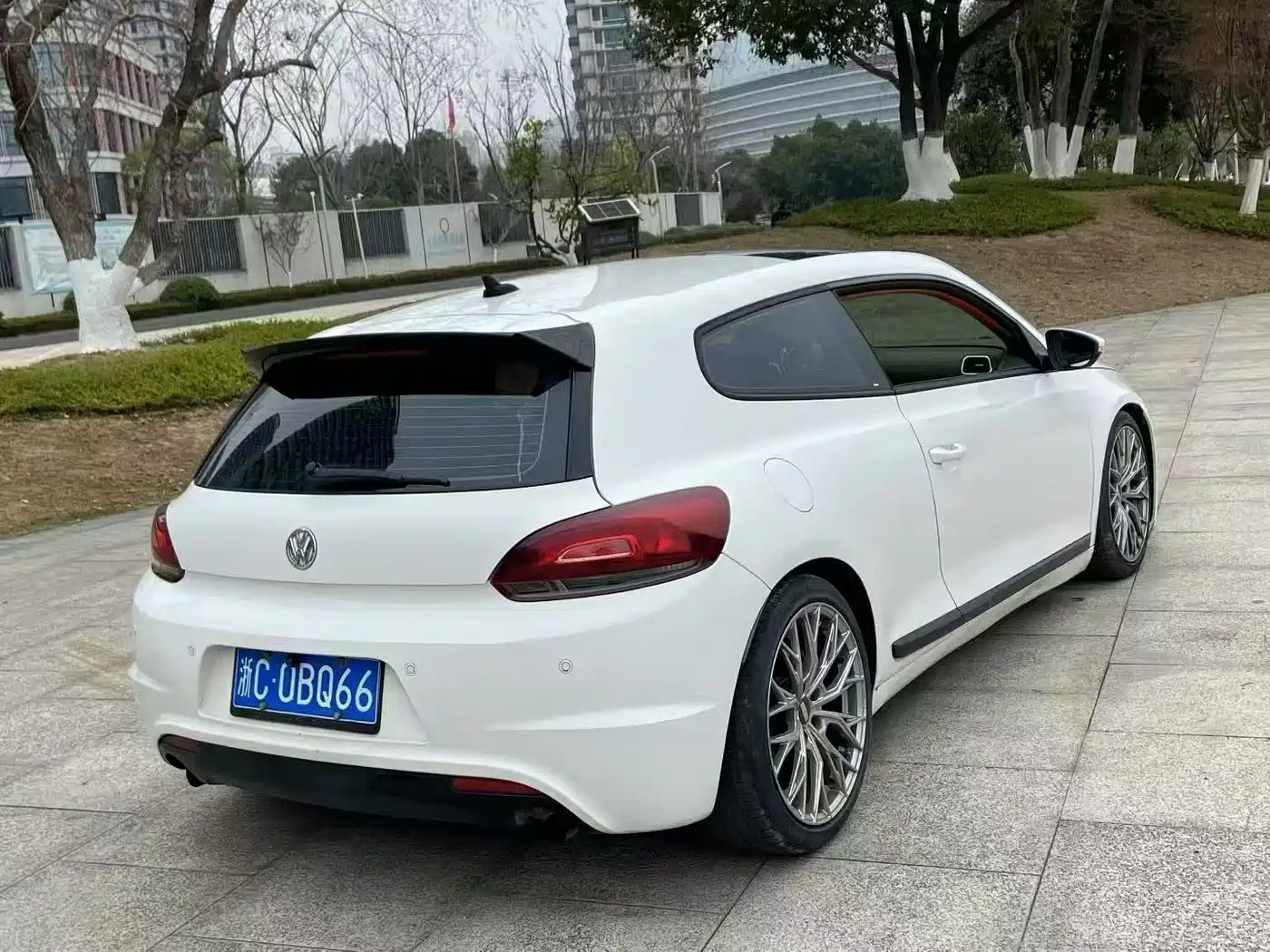 Volkswagen Scirocco 2010 2011 2.0TSI Luxury