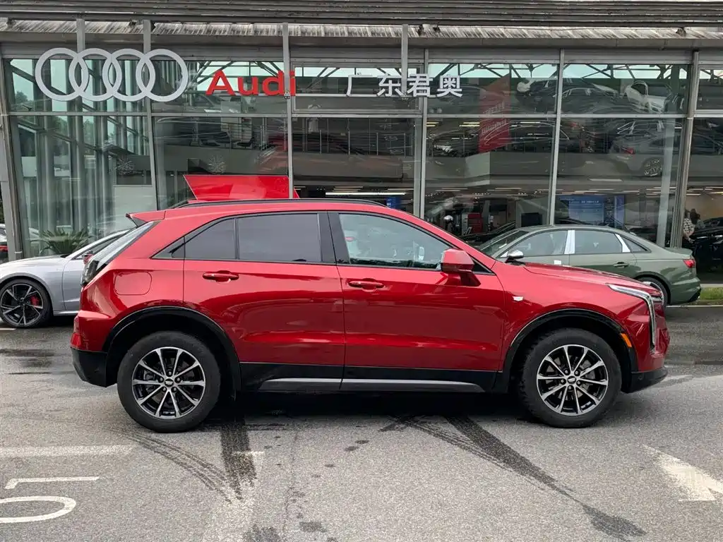Cadillac XT4 2023 2024 28T 4WD Luxury Edition