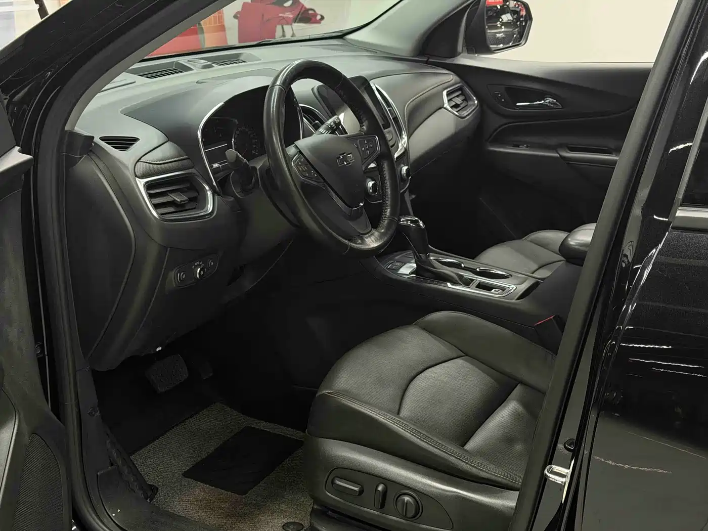Chevrolet Equinox 2018 RS 550T Automatic 4WD Guardian Edition фото 7