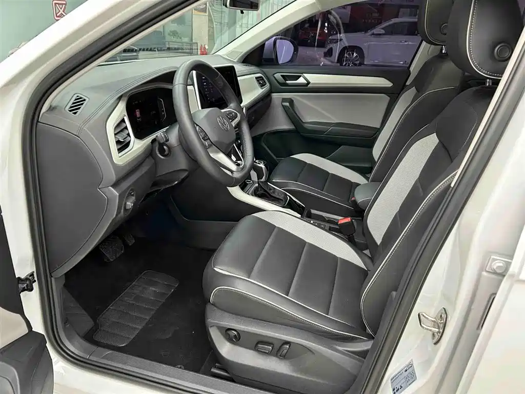 Volkswagen T-ROC 2023 280TSI DSG 2WD Time Edition фото 11