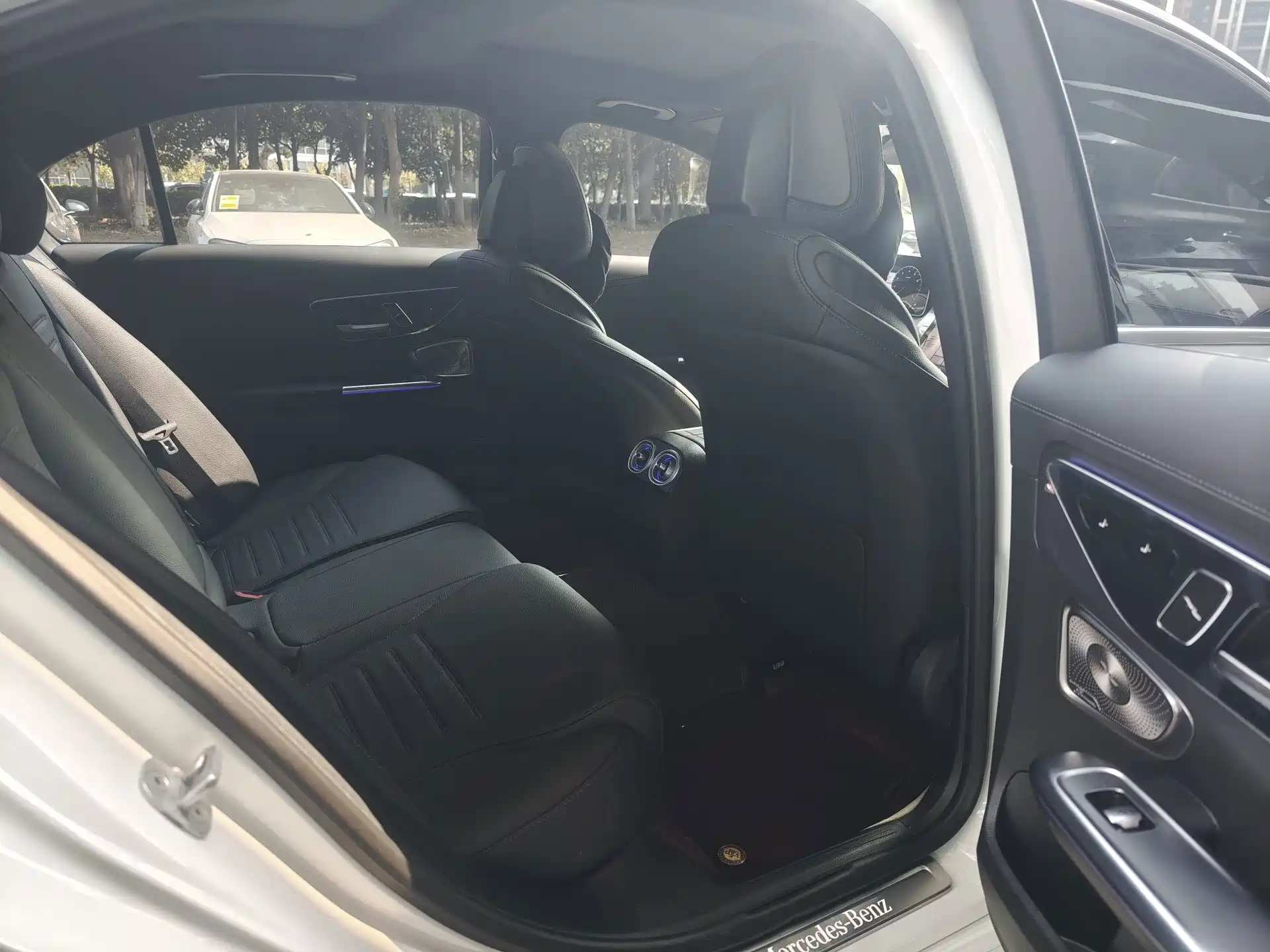 Фото 4 - Mercedes-Benz C-Class
