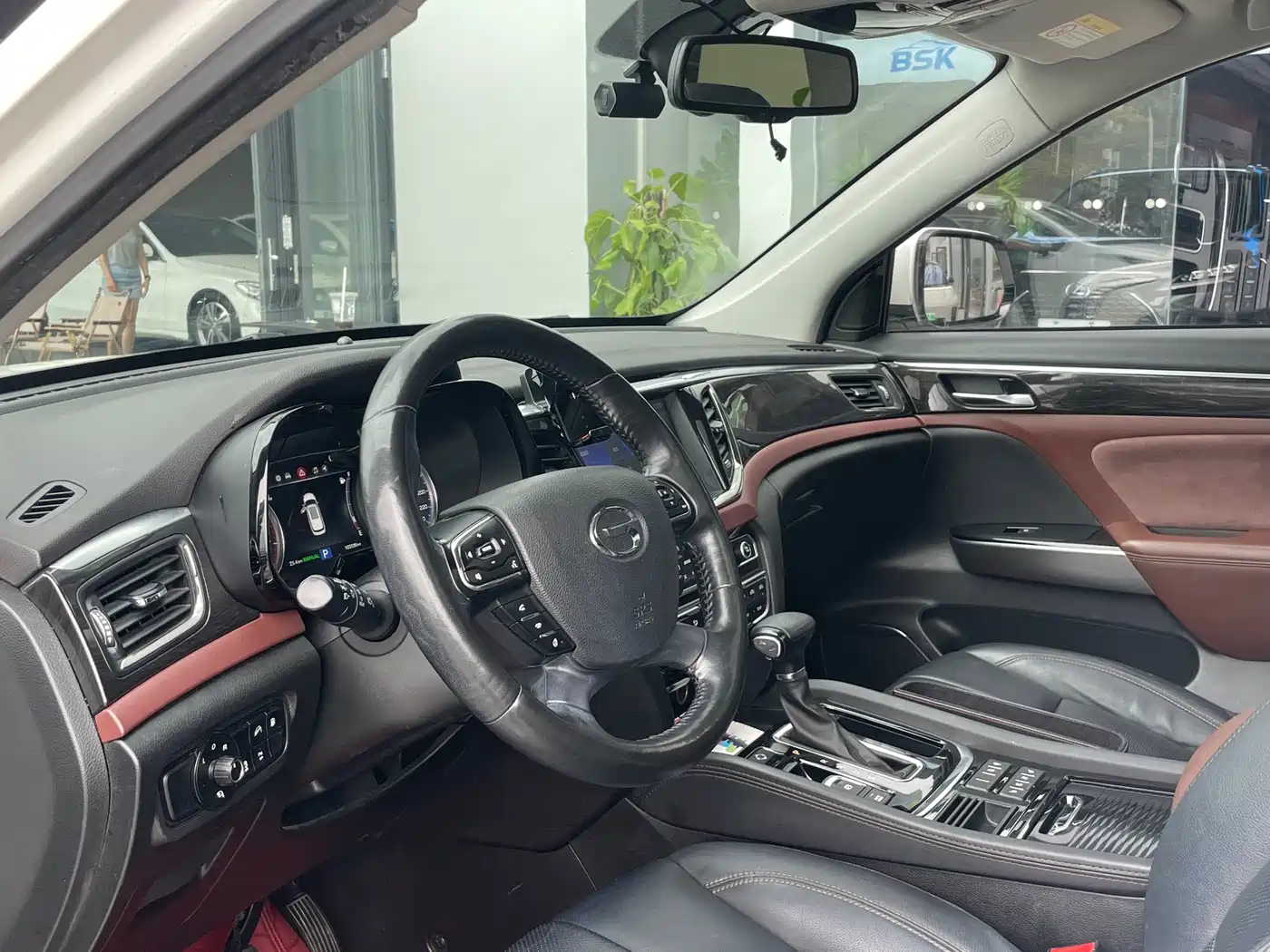 GAC Trumpchi Trumpchi GS8 2017 320T 2WD Luxury Smart Connect (7-seater) фото 6