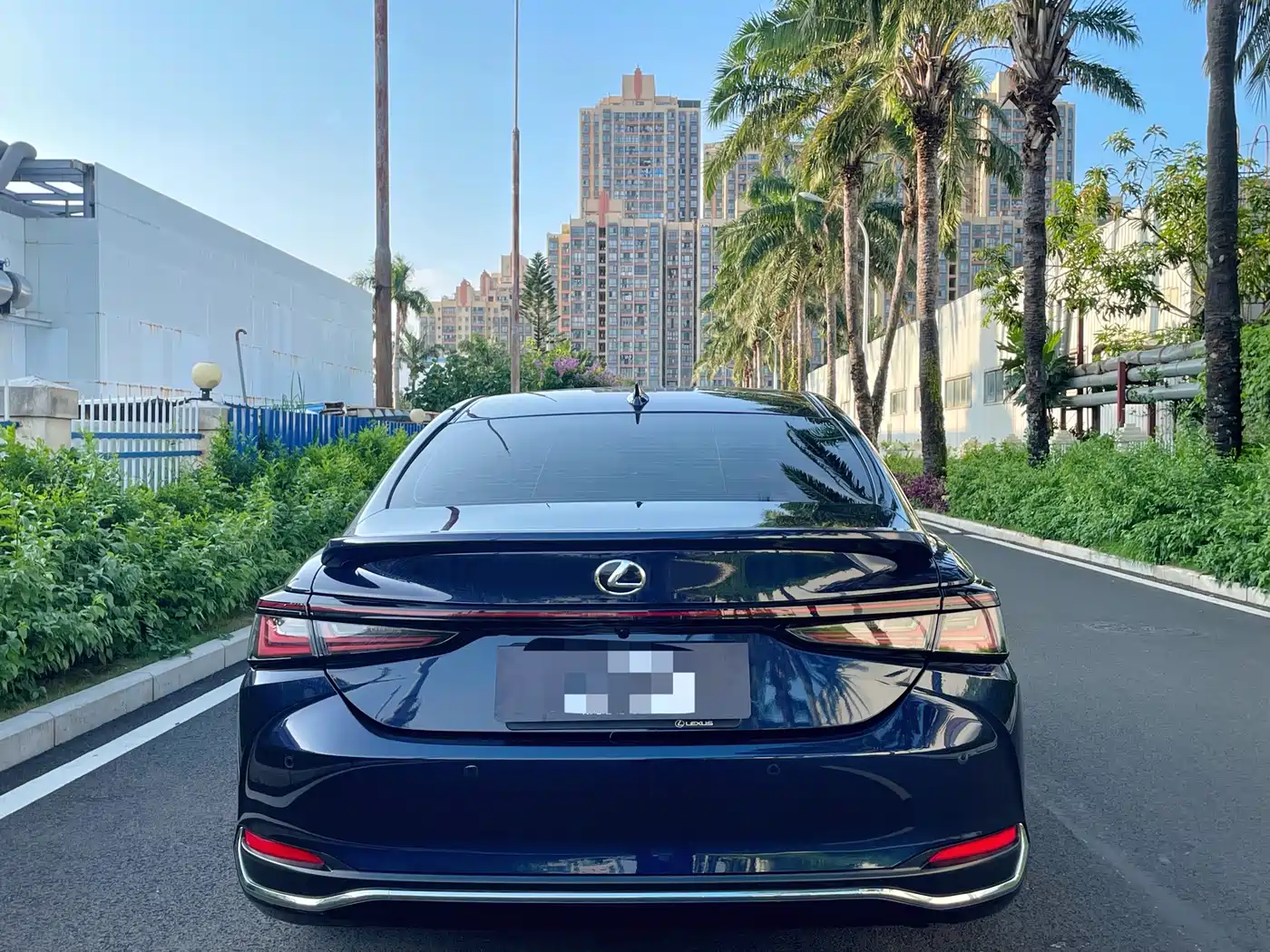 Lexus ES 2025 200 Ultimate Edition фото 9
