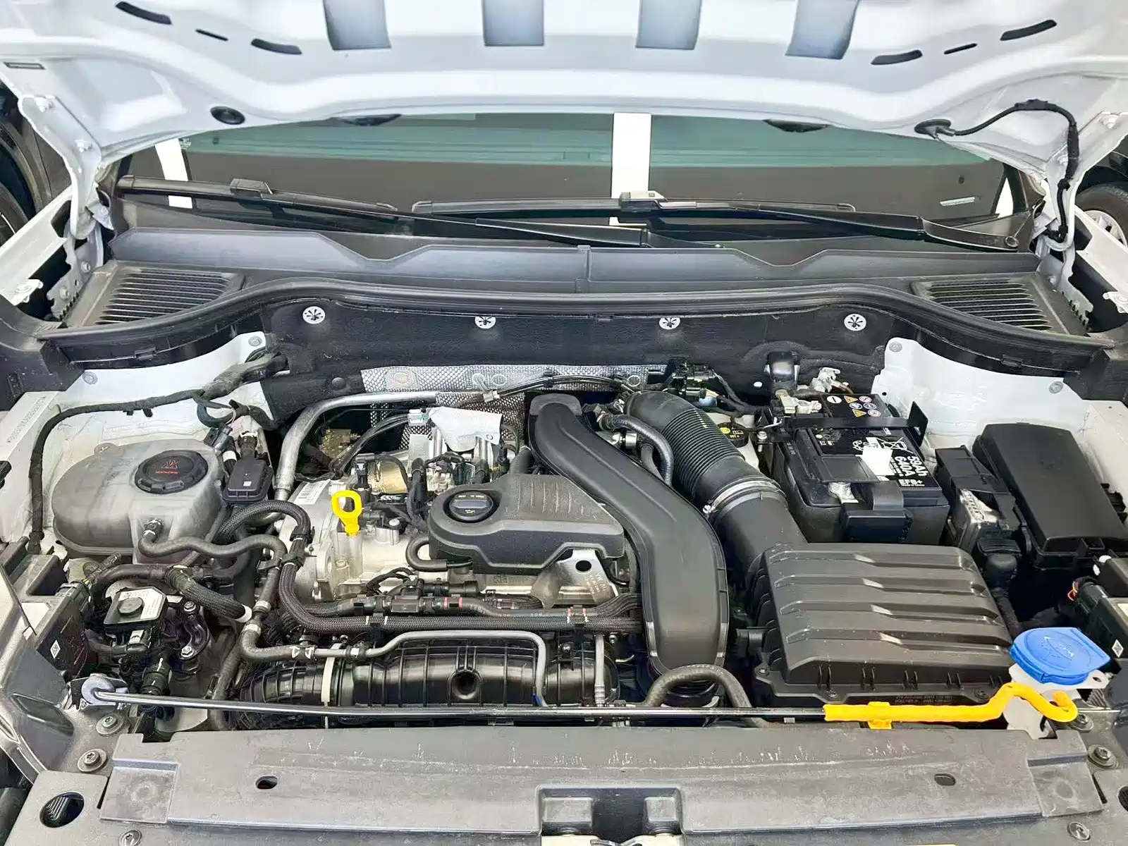 Photo 24 - Volkswagen Tharu