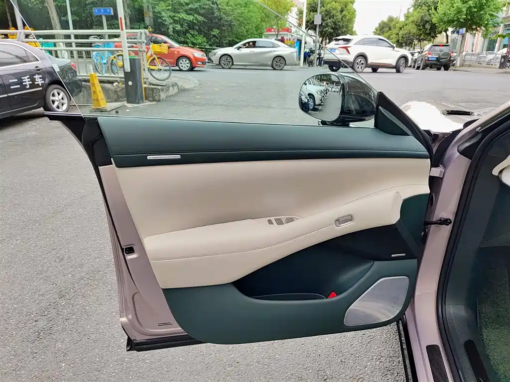 Xiaomi Auto Xiaomi YU7 2025 Ultra Long Range High Performance AWD Max Edition фото 6