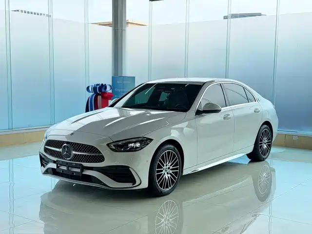 Mercedes-Benz C-Class 2024