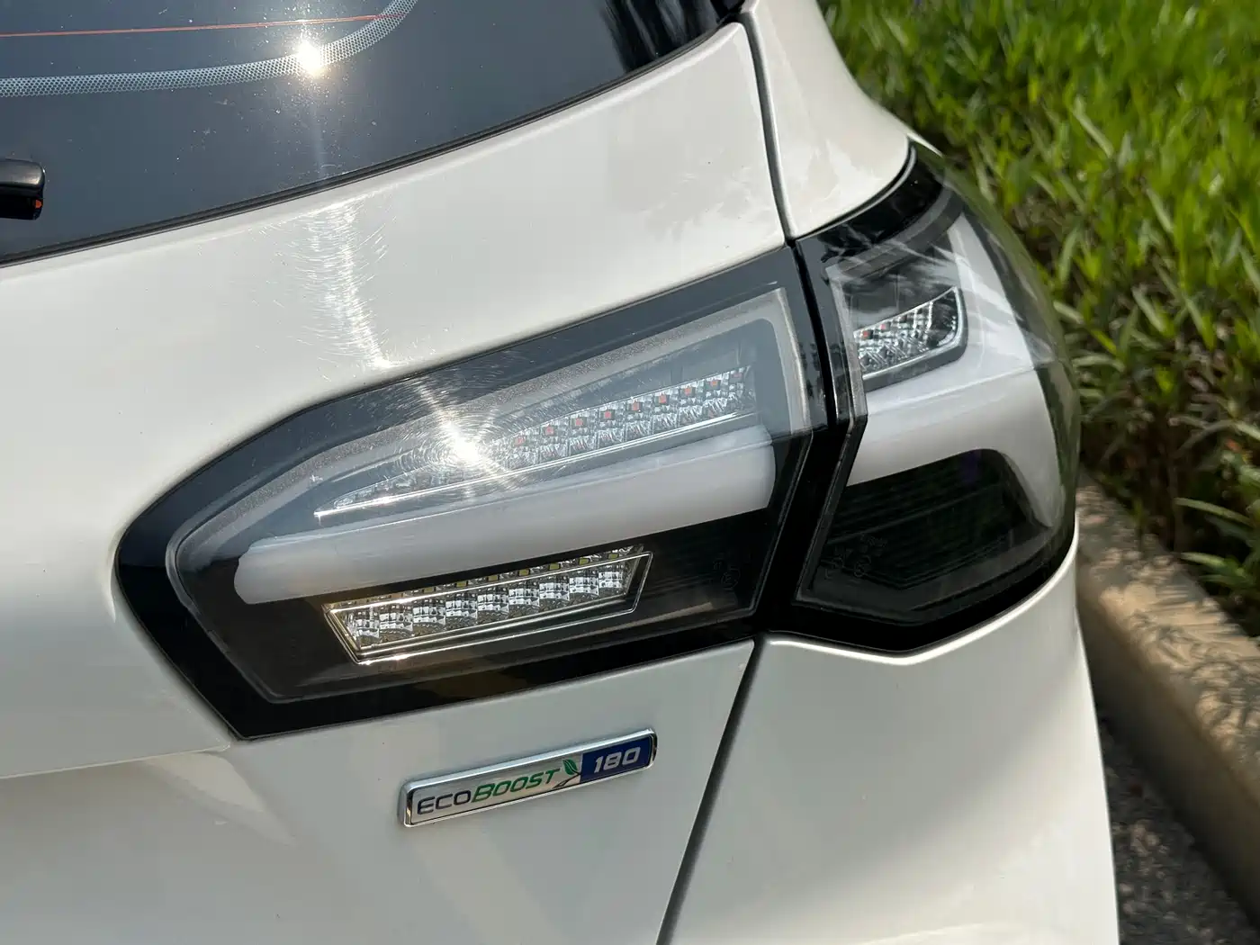 FORD FOX