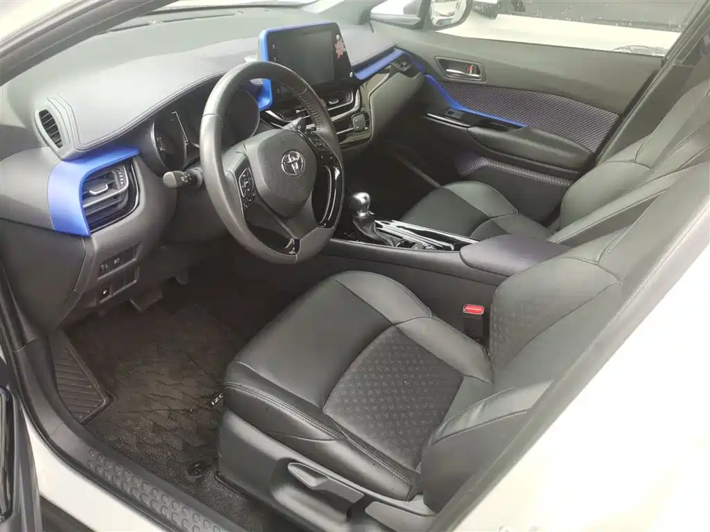Toyota IZOA 2018 2.0L Yichi Edition China V фото 11