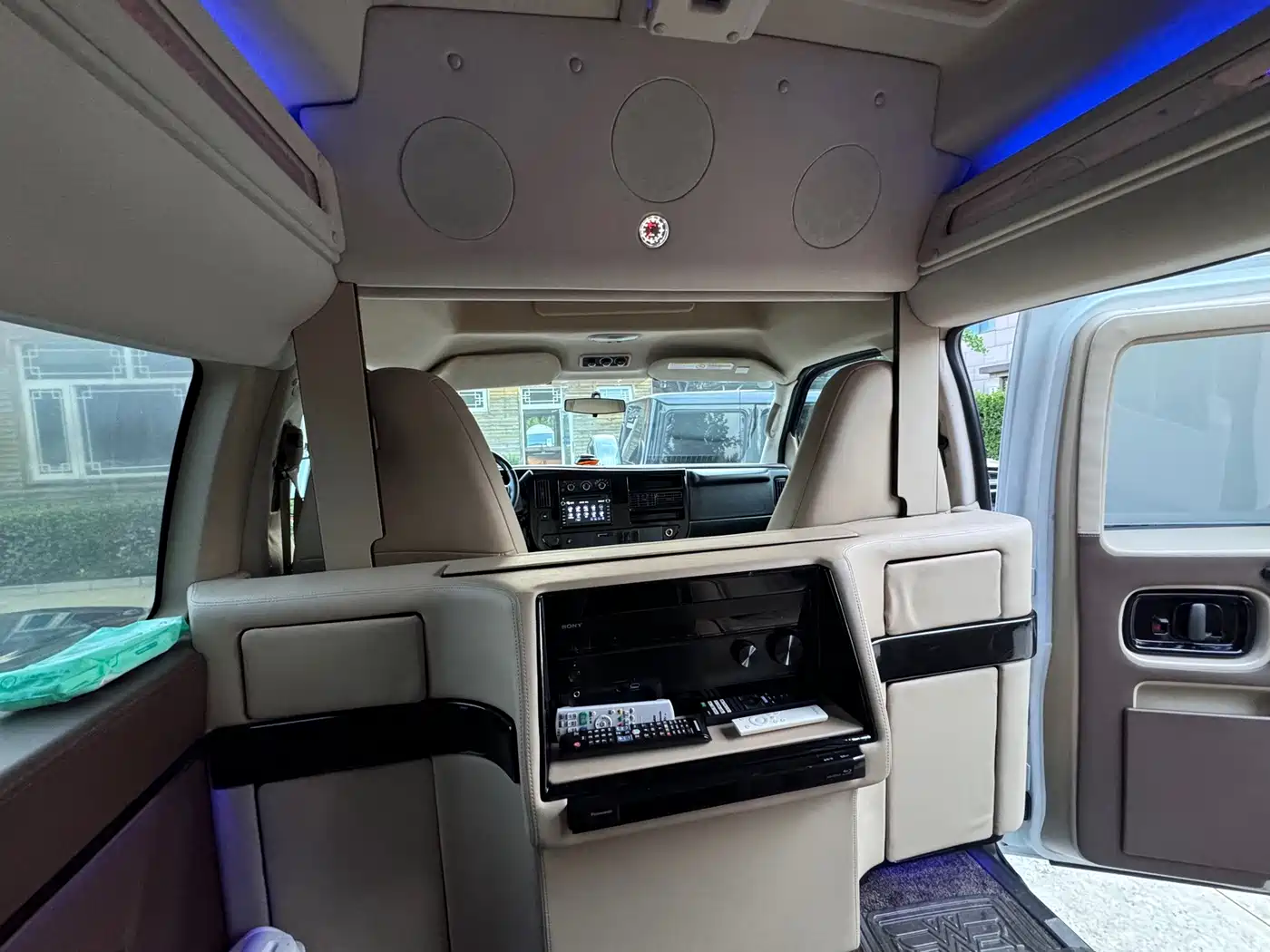 GMC Savana 2019 2016 5.3L 1500 4WD Sport Edition