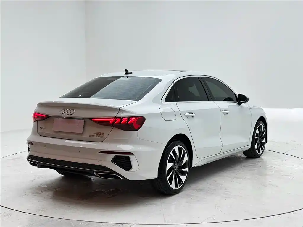 Audi A3 2023 Facelift A3L Limousine 35 TFSI Fashion Sport фото 6