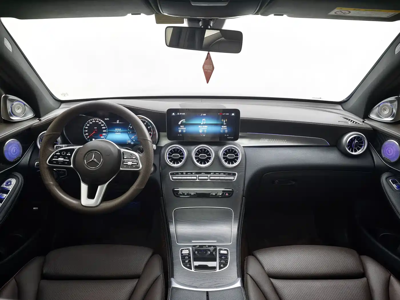 Mercedes-Benz GLC 2020 Facelift GLC 260 L 4MATIC Dynamic фото 13