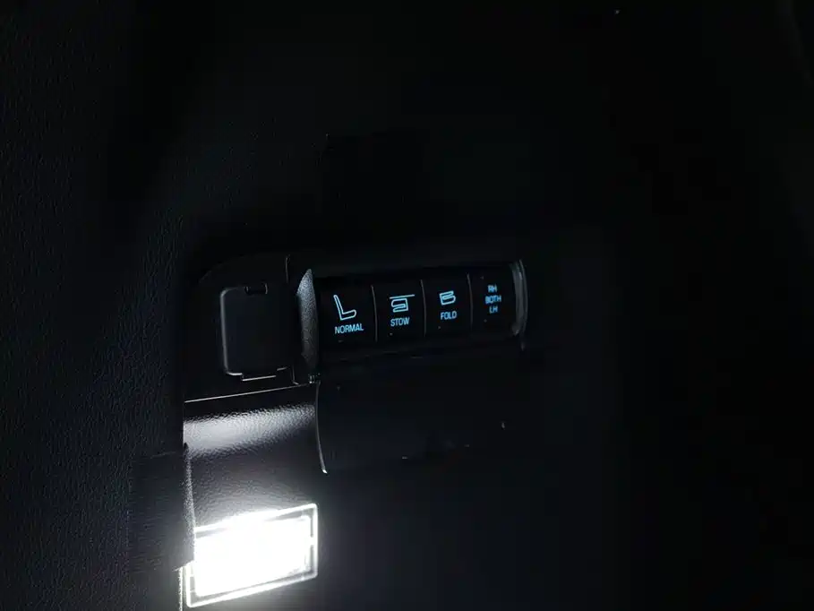 Ford Explorer (Import) 2016 3.5T Platinum Edition фото 37