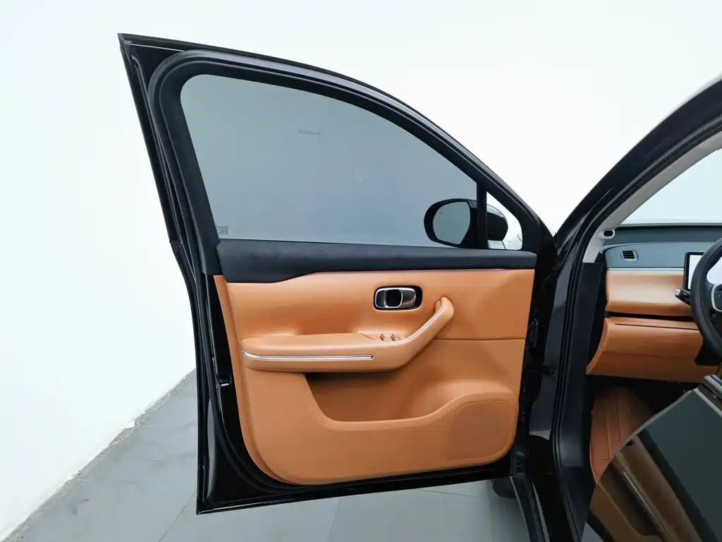 Photo 8 - Leapmotor C16