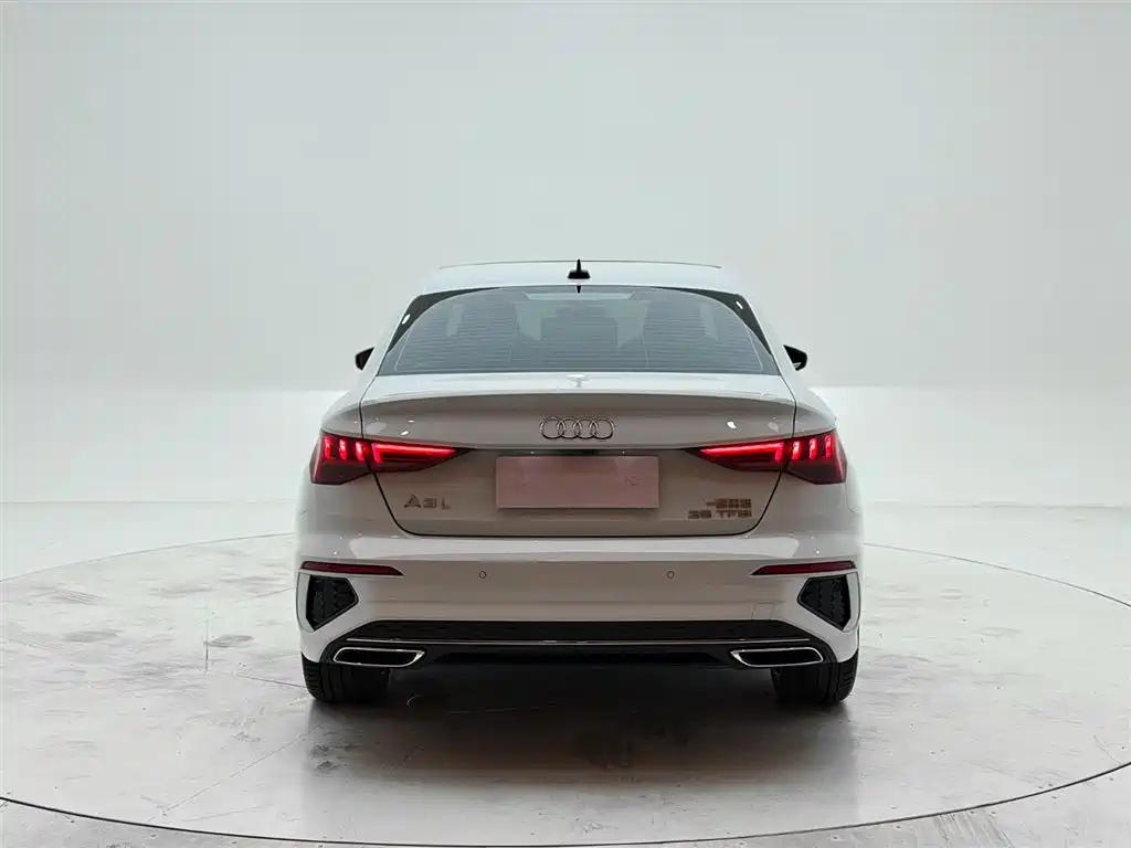 Audi A3 2023 Facelift A3L Limousine 35 TFSI Fashion Sport фото 5