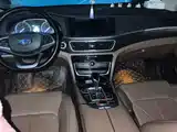 Фото 4 - Geely Borui