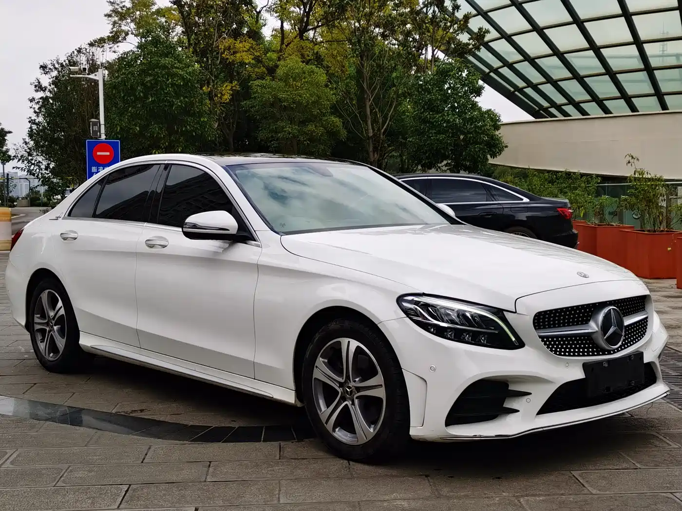 Mercedes-Benz C-Class 2021 C 260 L Sport Edition фото 3