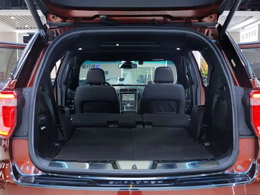 Ford Explorer (Import) 2016 3.5T Platinum Edition фото 35