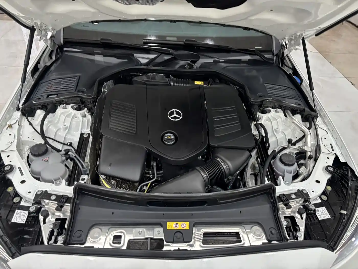 Mercedes-Benz C-Class 2025 Facelift C 260 L Night Sport Edition фото 32