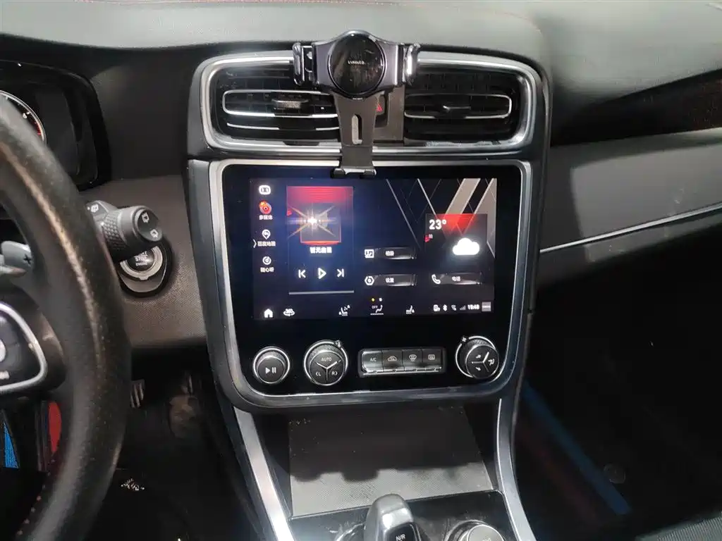 Lynk & Co 01 2019 2.0T AWD Pro Edition China VI фото 9